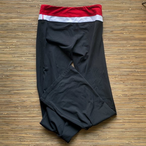 Vintage Lululemon Red/White/Black Groove Flare Yoga Pants - Size 8 TALL - Picture 7 of 10